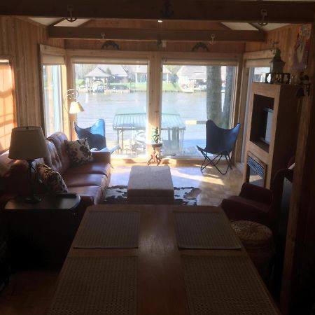 Maurepas Cozy Cabin On The Bayou מראה חיצוני תמונה