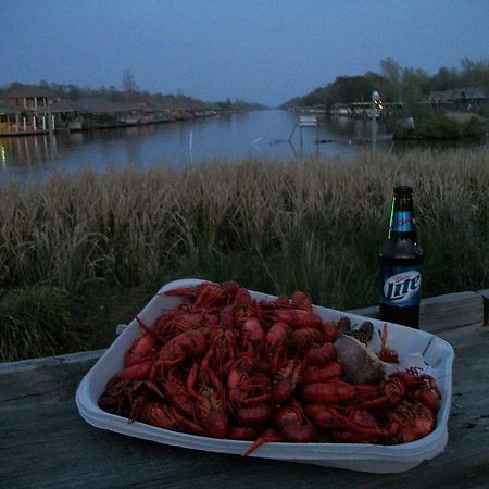 Maurepas Cozy Cabin On The Bayou מראה חיצוני תמונה